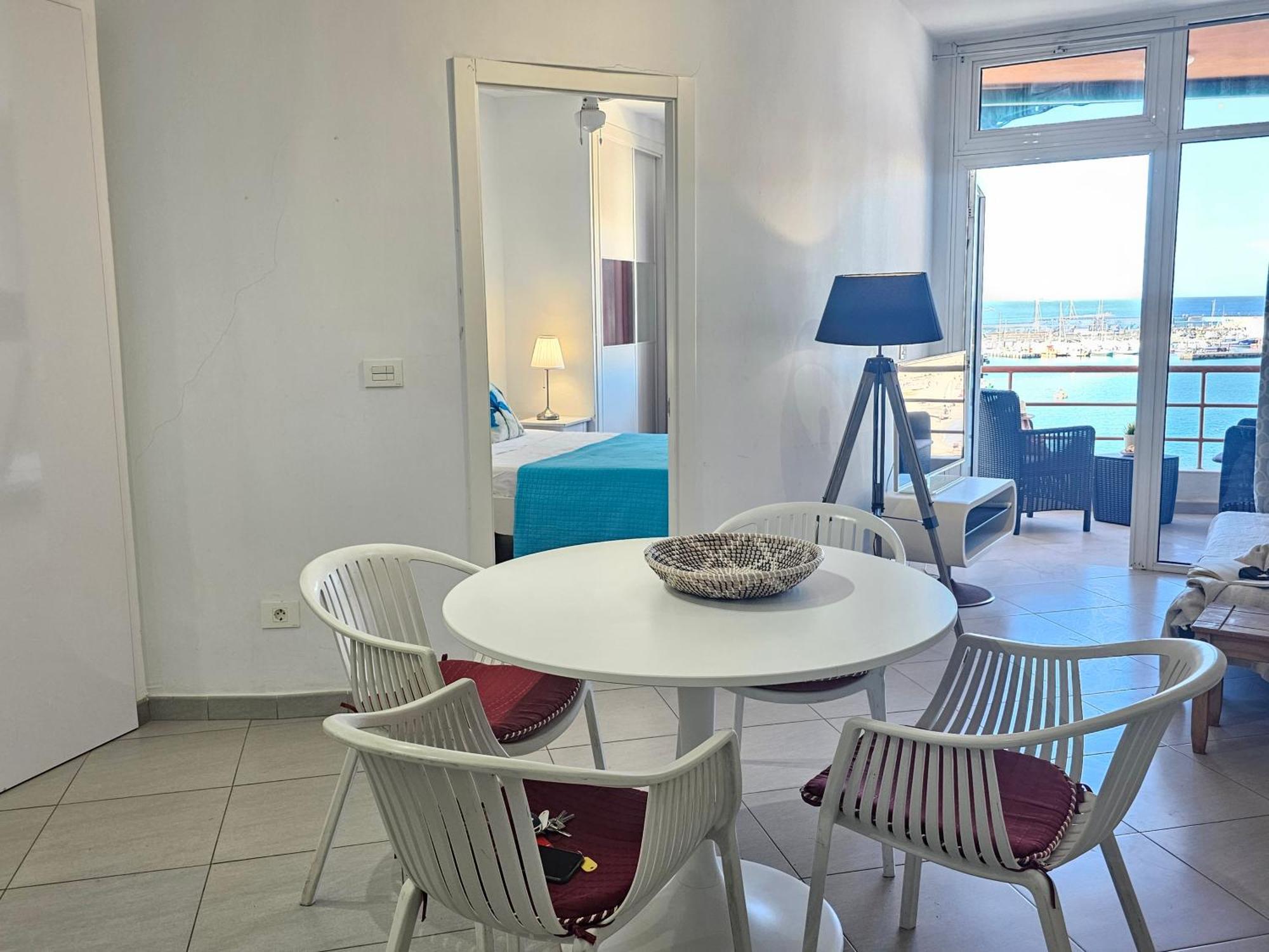 New Seafront Dreaming View Apartment, Cristianos Apartment *